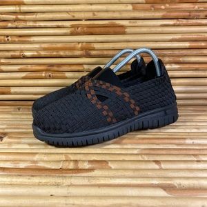 Heal USA Shoes Black/Brown Comfort Sneakers W8